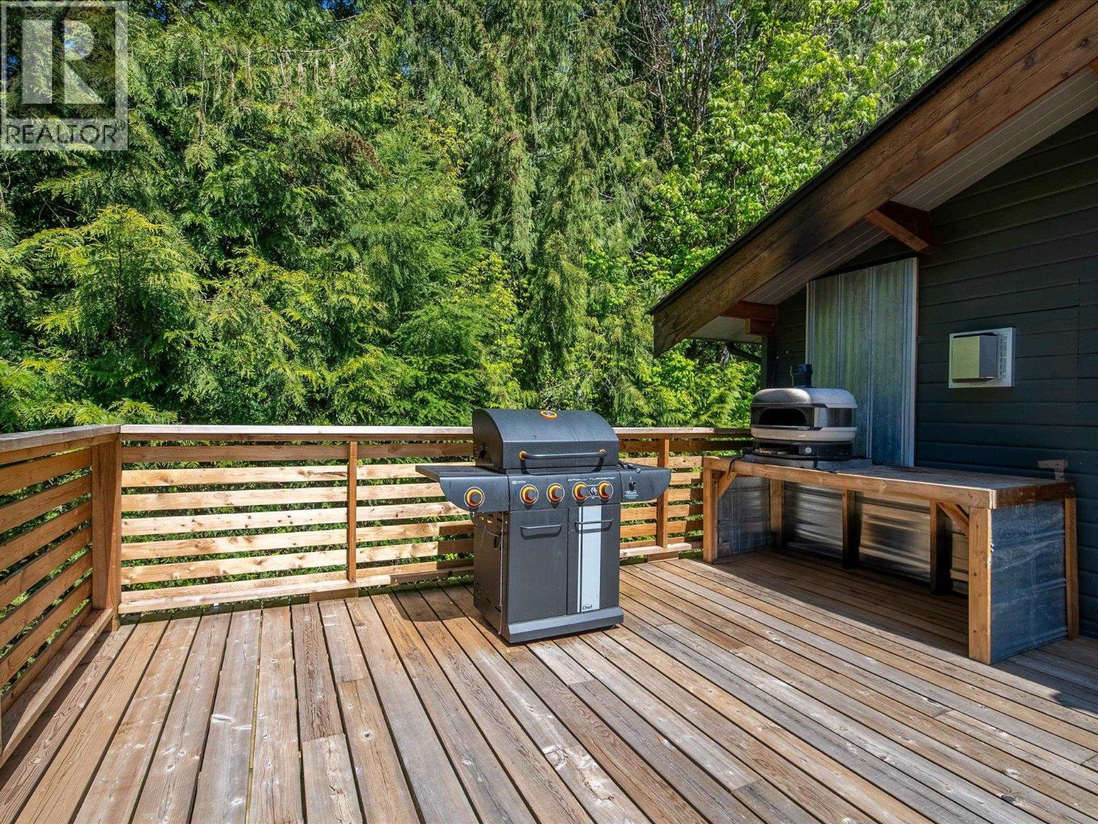 2040 MIDNIGHT WAY, Squamish