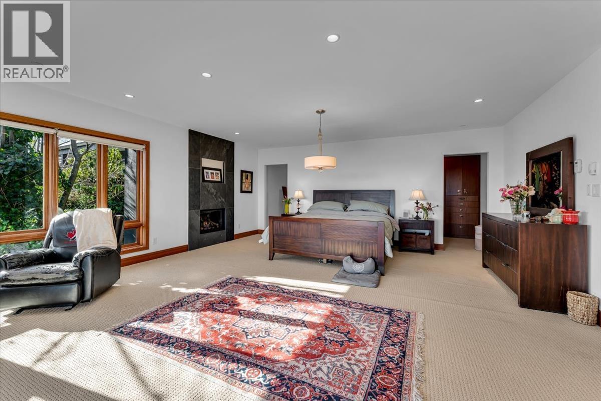 1125 GROVELAND COURT, West Vancouver