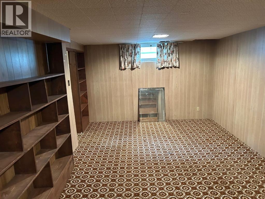 Single Family House Bungalow for Sale in   Street S Glendale Lethbridge 