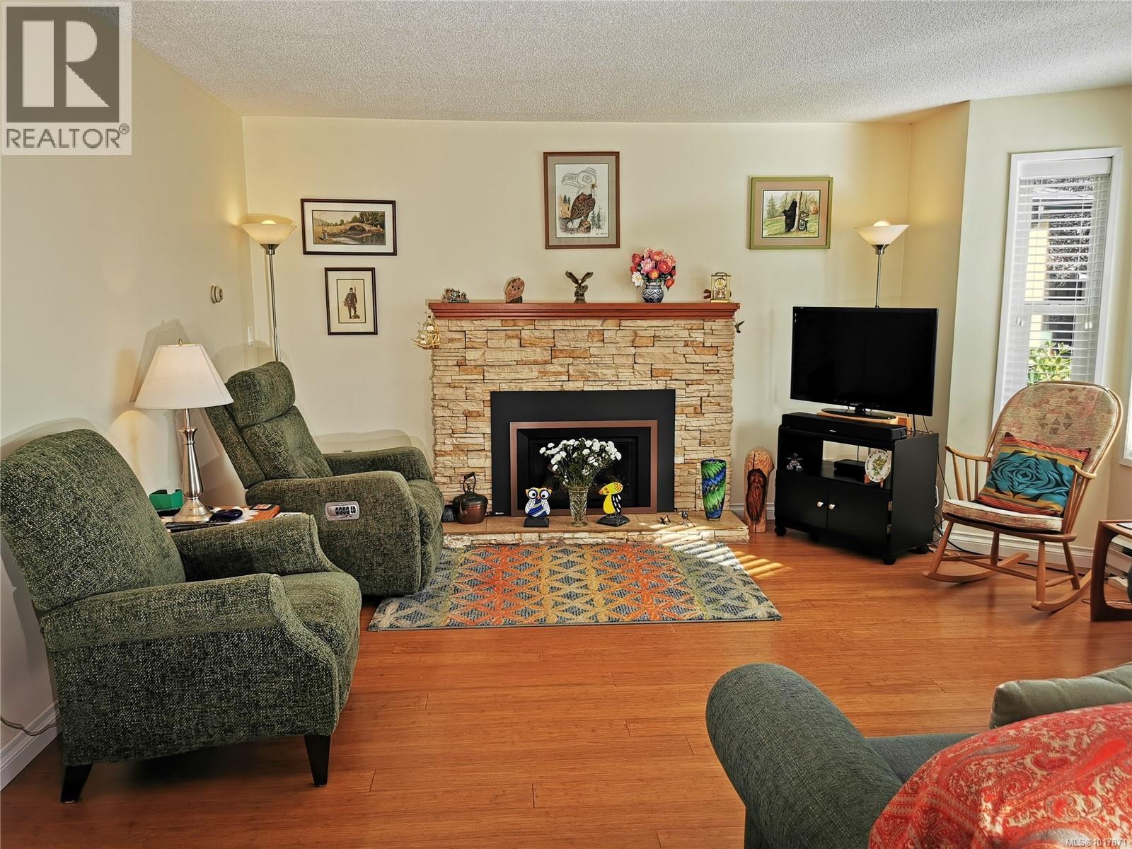  10240 Cleveland Road, Sidney