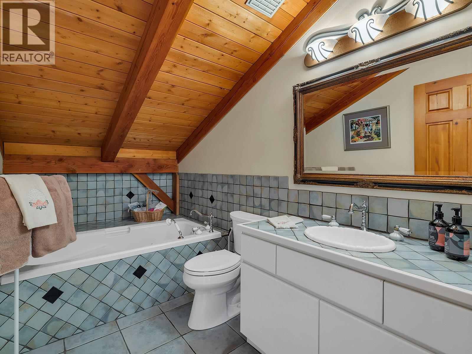 5705 Upper Booth N Road, Kelowna