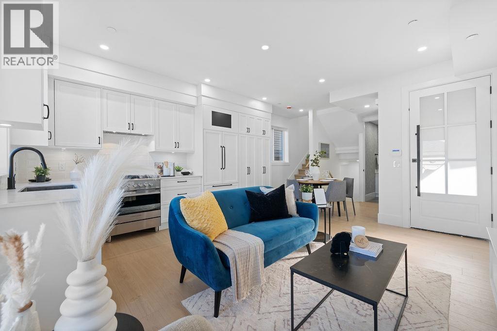 2 2447 41ST Avenue - photo 2