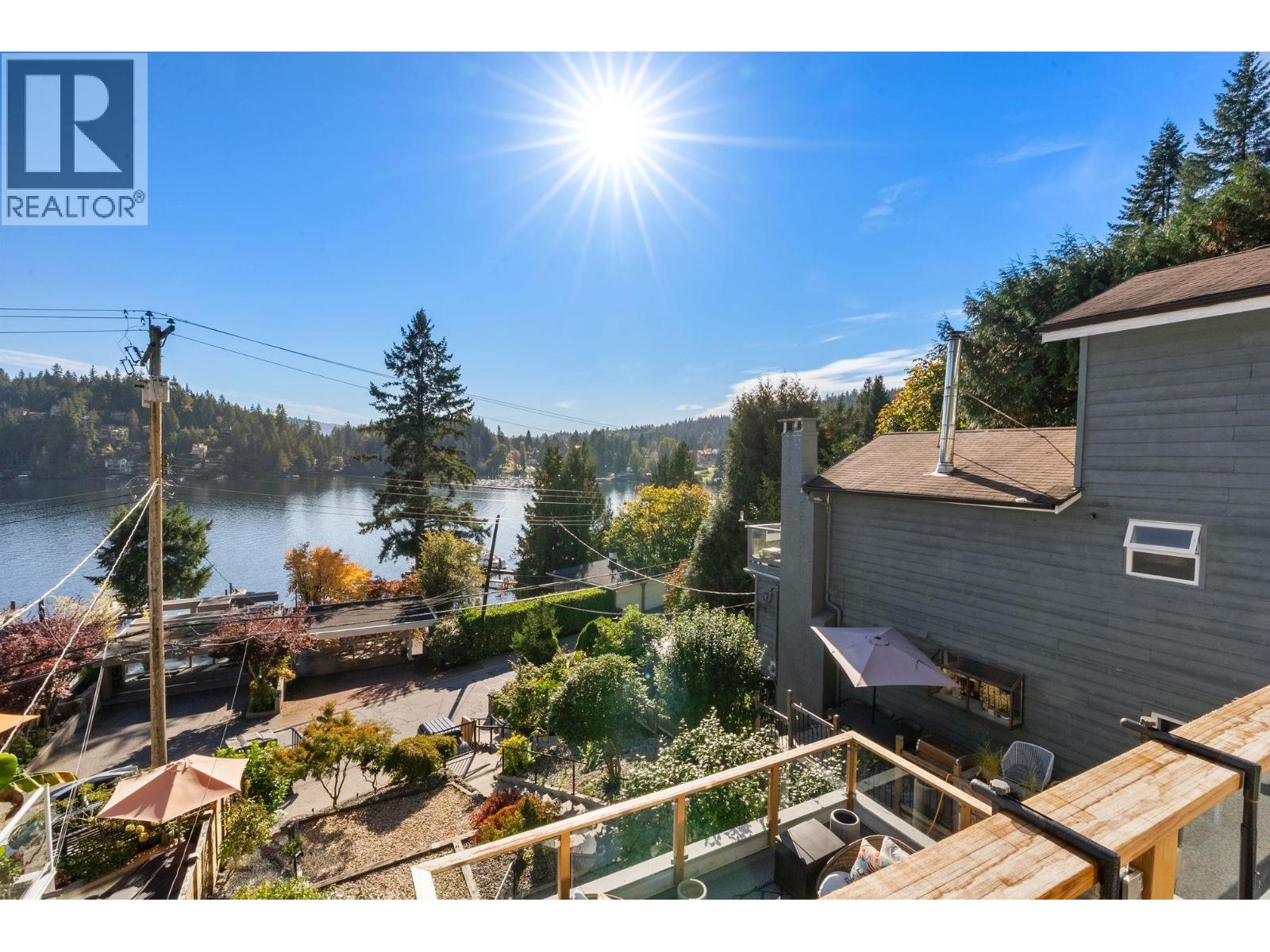 2717 PANORAMA DRIVE, North Vancouver