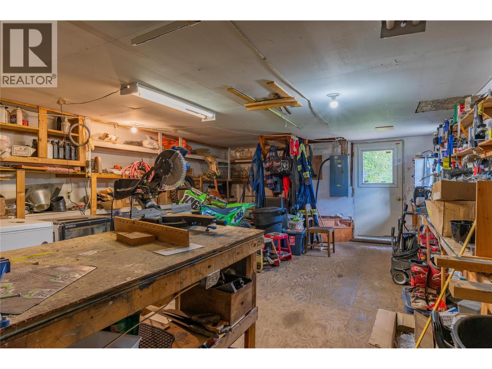 2396 NAULT Road, Castlegar