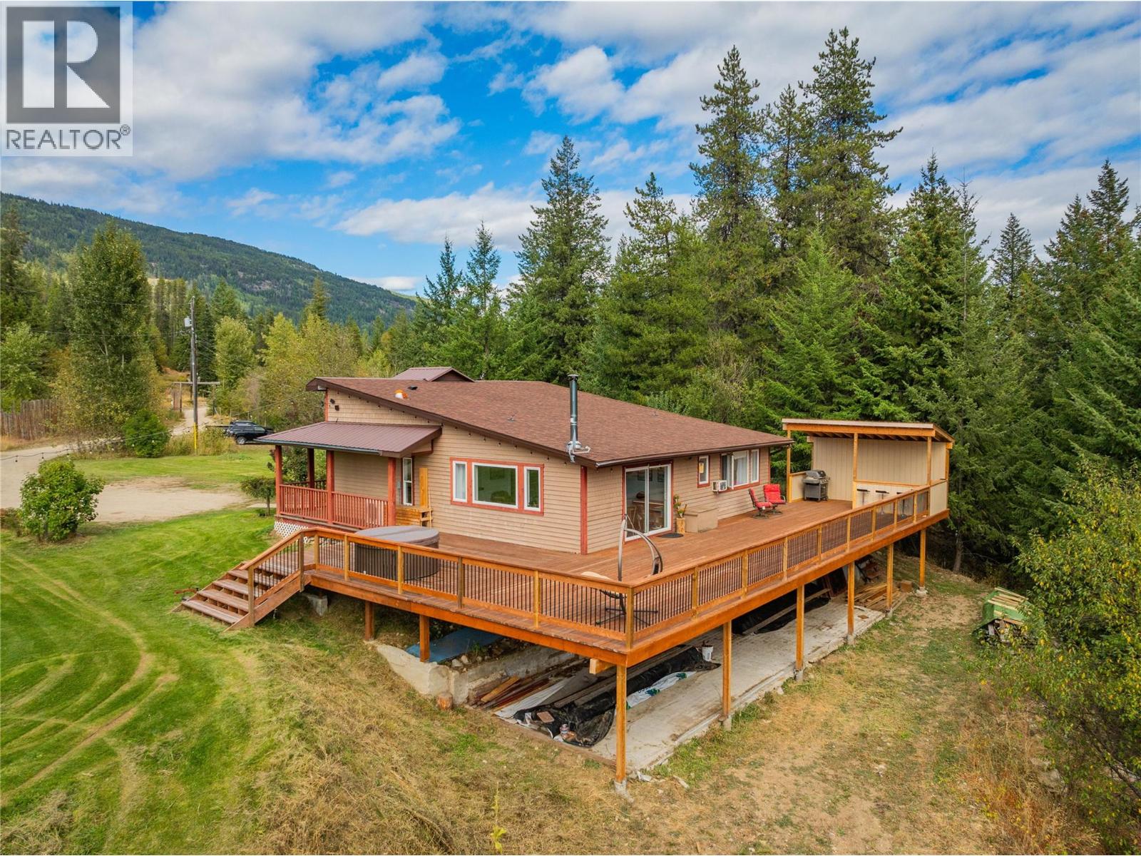 2396 NAULT Road, Castlegar