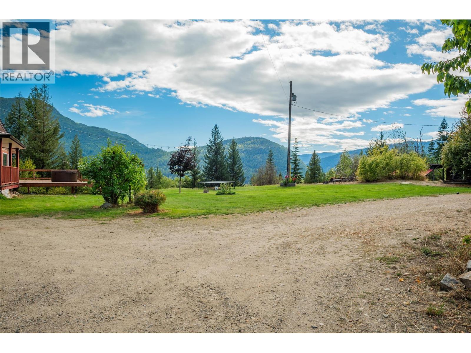 2396 NAULT Road, Castlegar