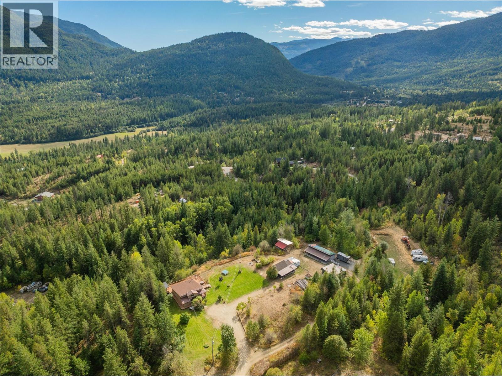 2396 NAULT Road, Castlegar