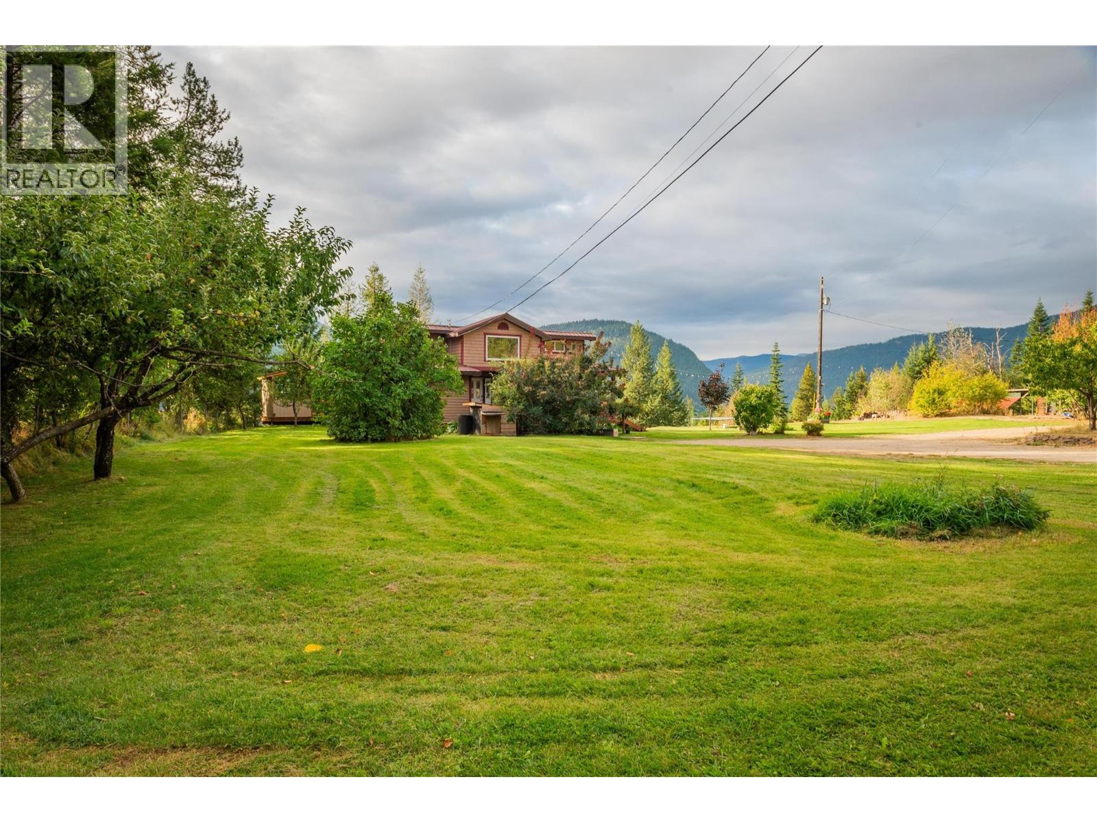 2396 NAULT Road, Castlegar
