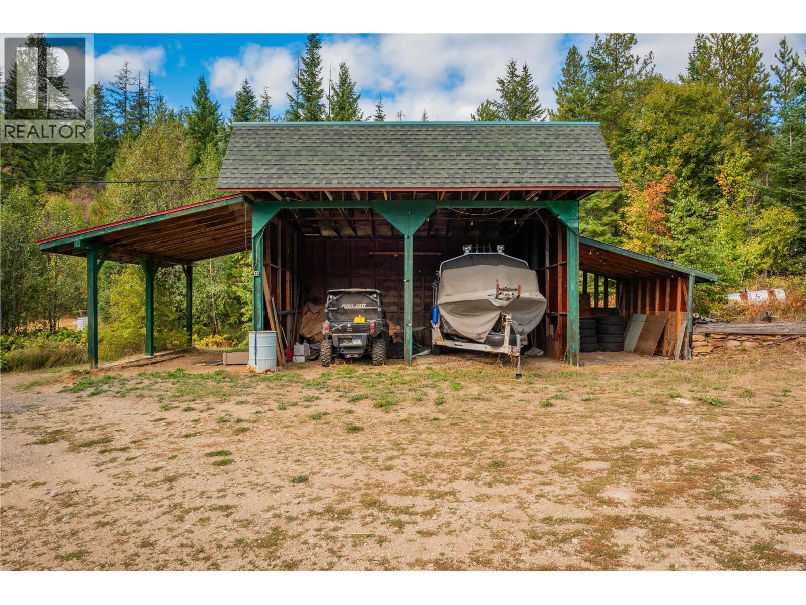 2396 NAULT Road, Castlegar
