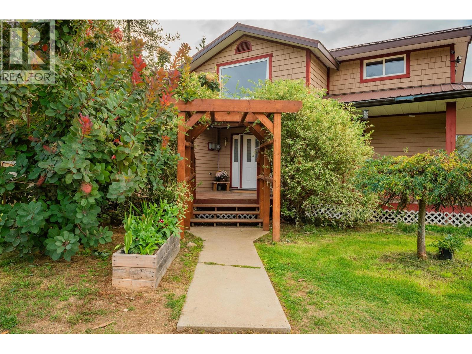 2396 NAULT Road, Castlegar