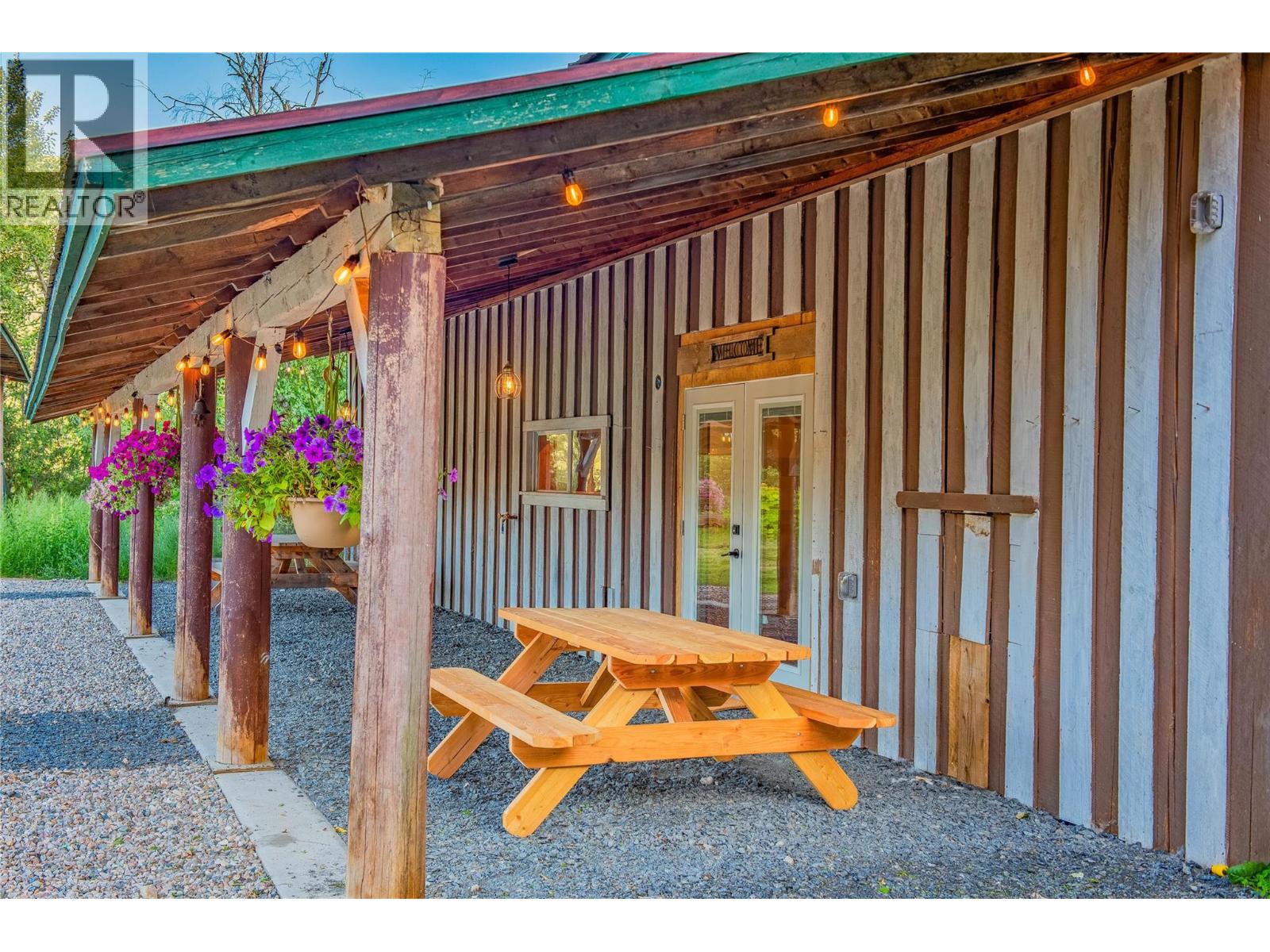 2396 NAULT Road, Castlegar