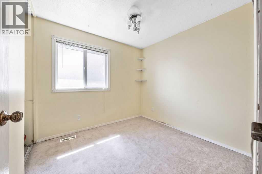 Single Family House Bungalow for Sale in  Maitland Hill NE Marlborough Park Calgary 