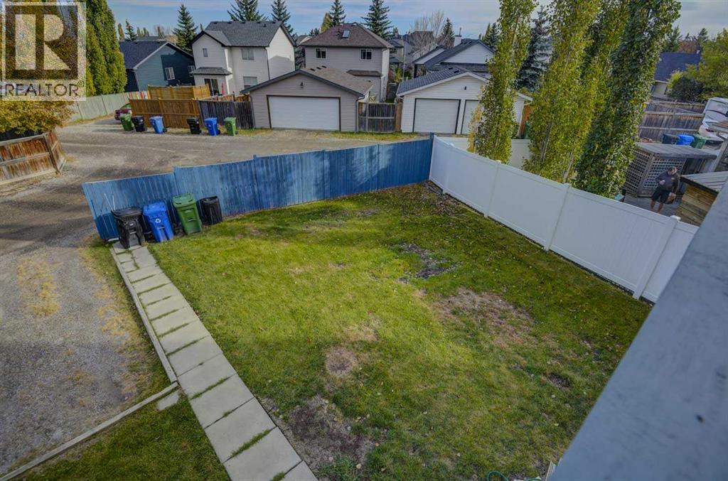 Single Family House for Sale in  Somerside Close SW Somerset Calgary 