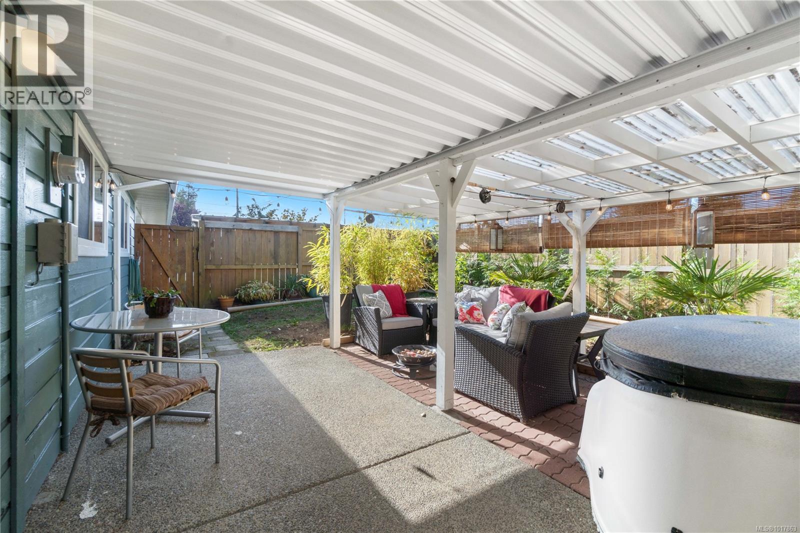 691 Brice Ave, Parksville