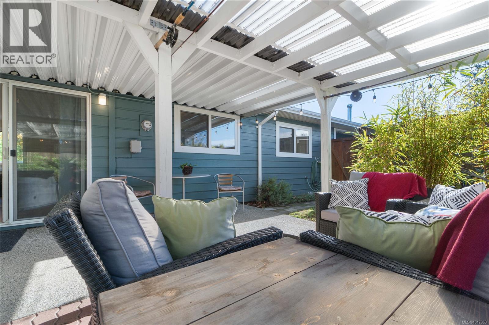 691 Brice Ave, Parksville