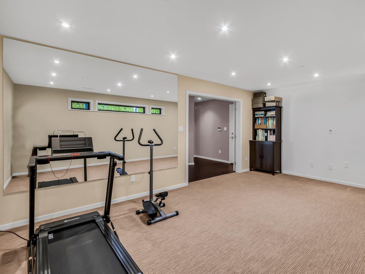 1375 KERFOOT ROAD, White Rock