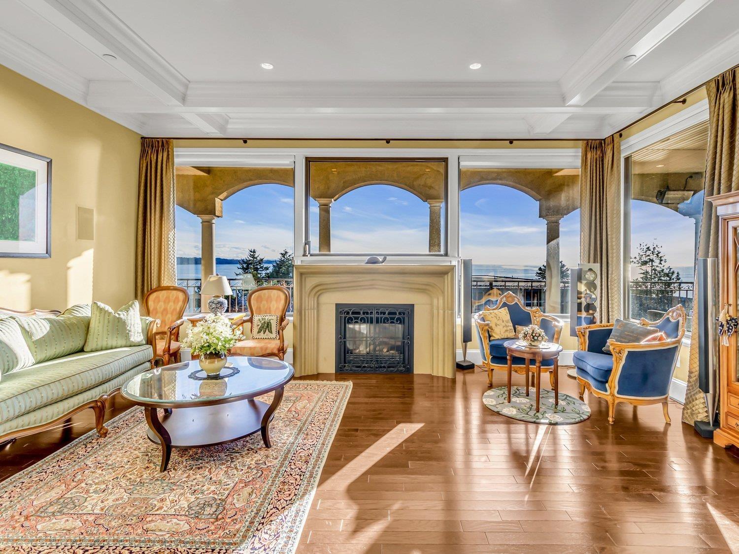 1375 KERFOOT ROAD, White Rock