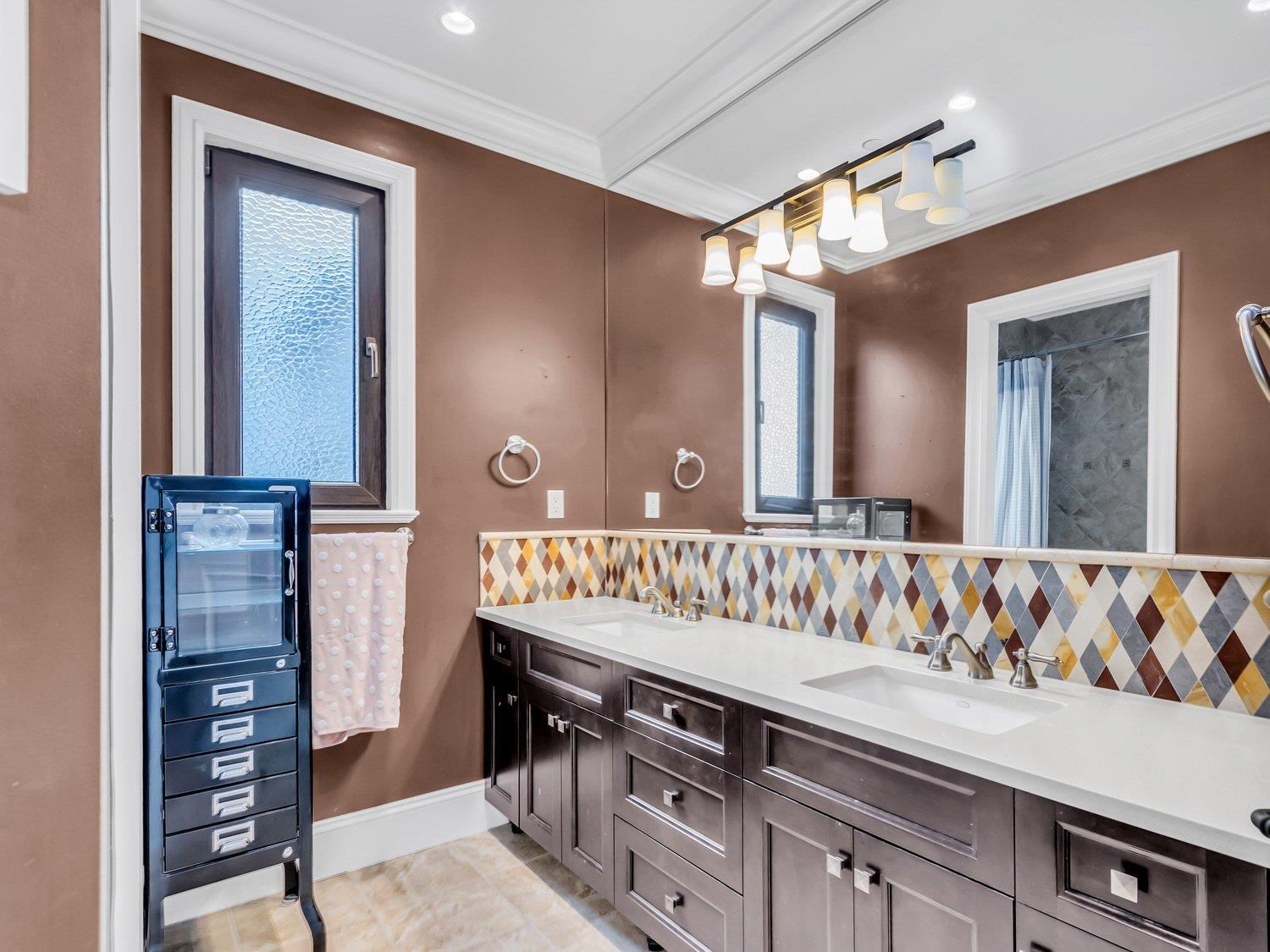 1375 KERFOOT ROAD, White Rock