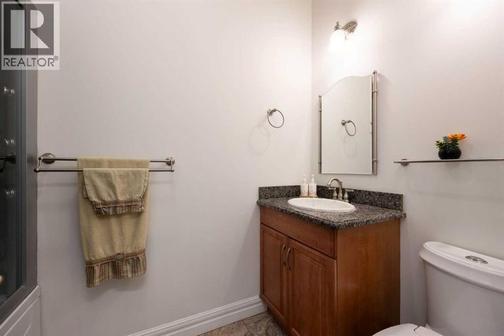 164 Wild Rose Street, Fort McMurray