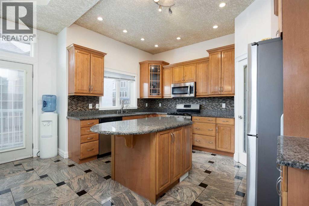 164 Wild Rose Street, Fort McMurray