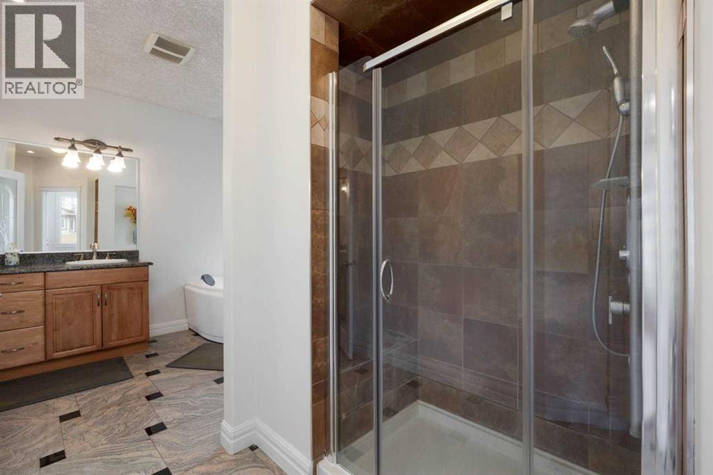 164 Wild Rose Street, Fort McMurray