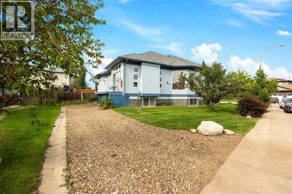 164 Wild Rose Street, Fort McMurray