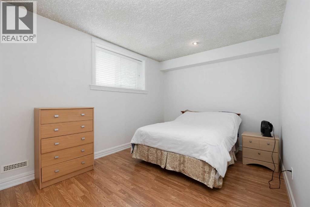 164 Wild Rose Street, Fort McMurray