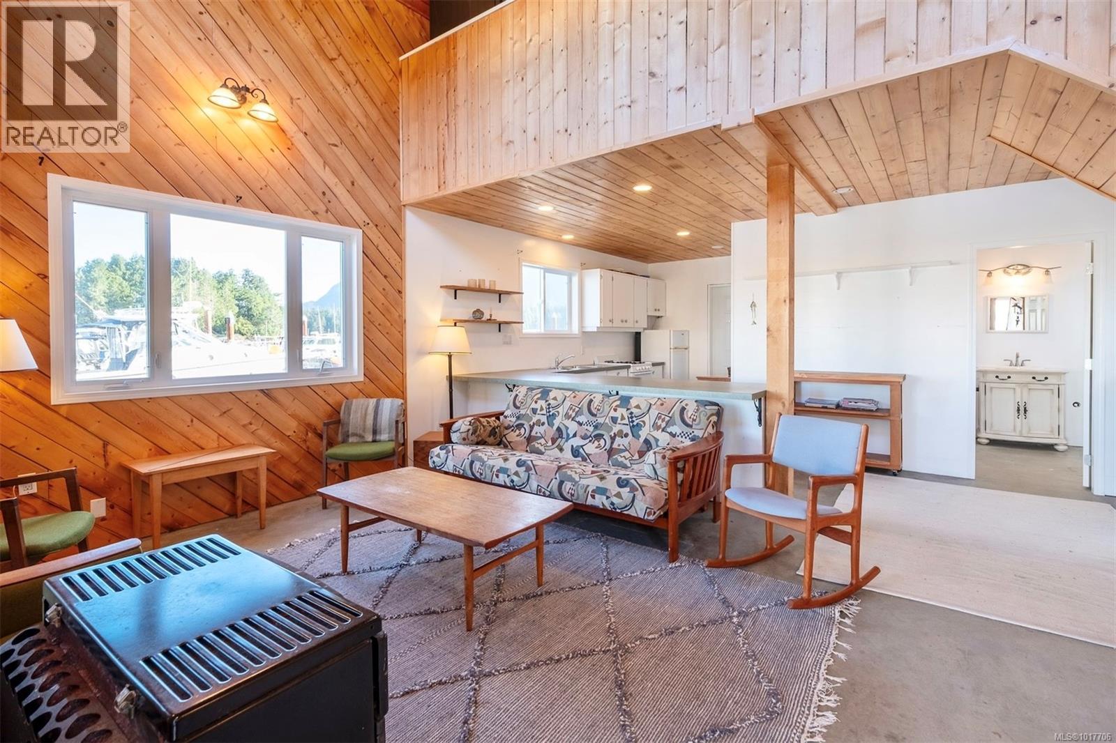 630 Campbell St, Tofino