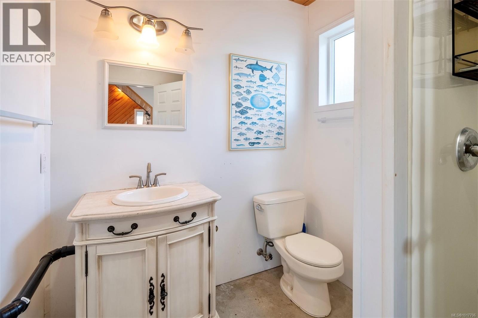 630 Campbell St, Tofino