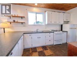 630 Campbell St, Tofino, BC V0R2Z0 Photo 7