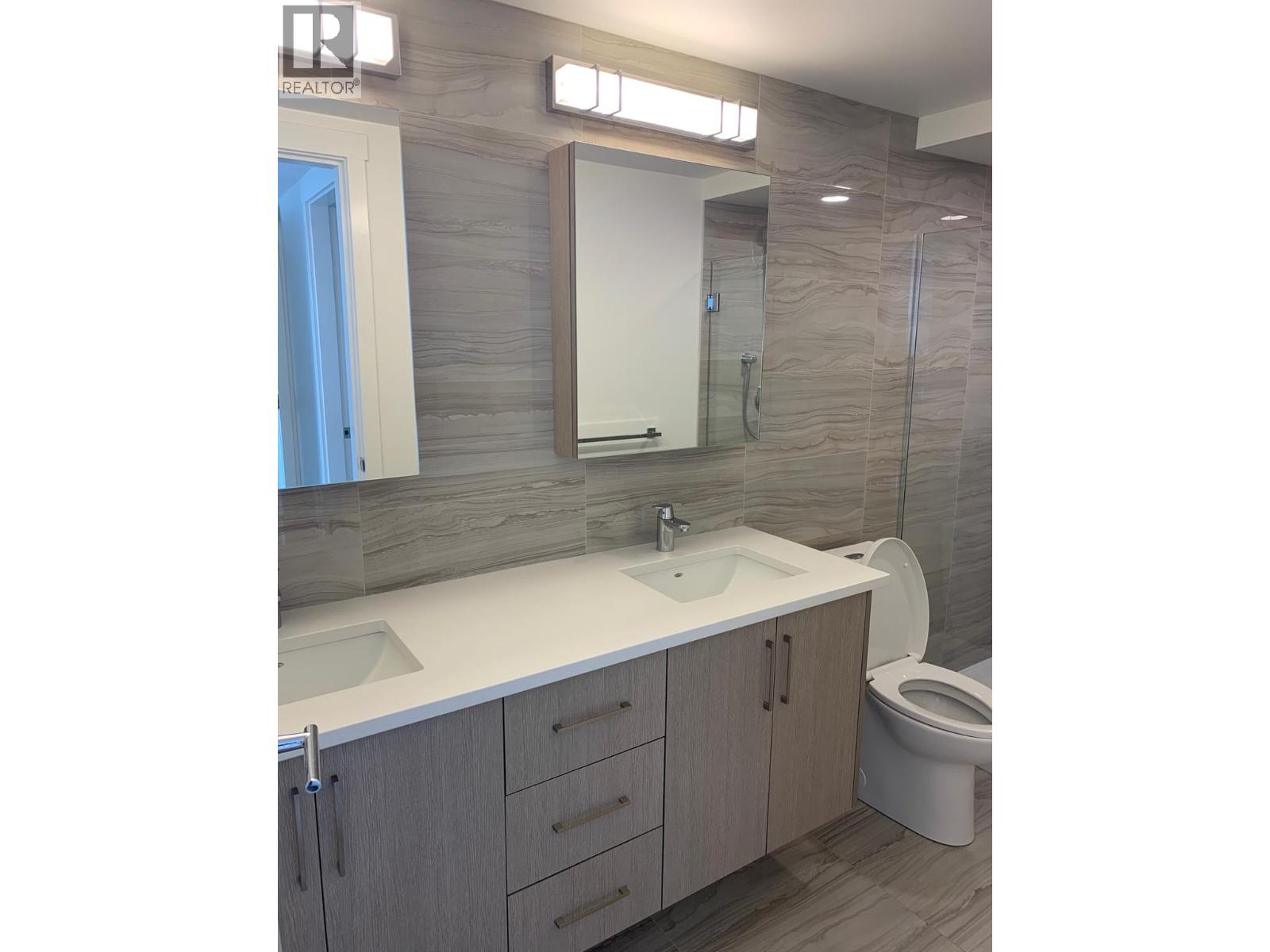 802 1588 Ellis Street, Kelowna