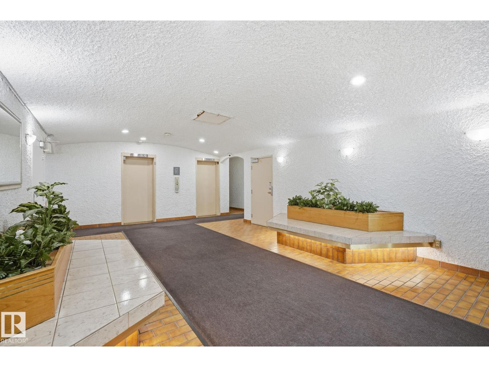 #205 9028 JASPER AV NW, Edmonton