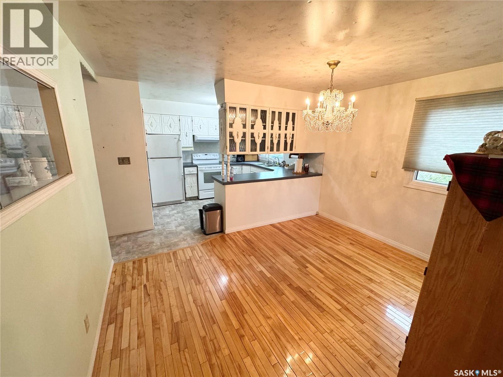 702 Portage AVENUE — photo 12