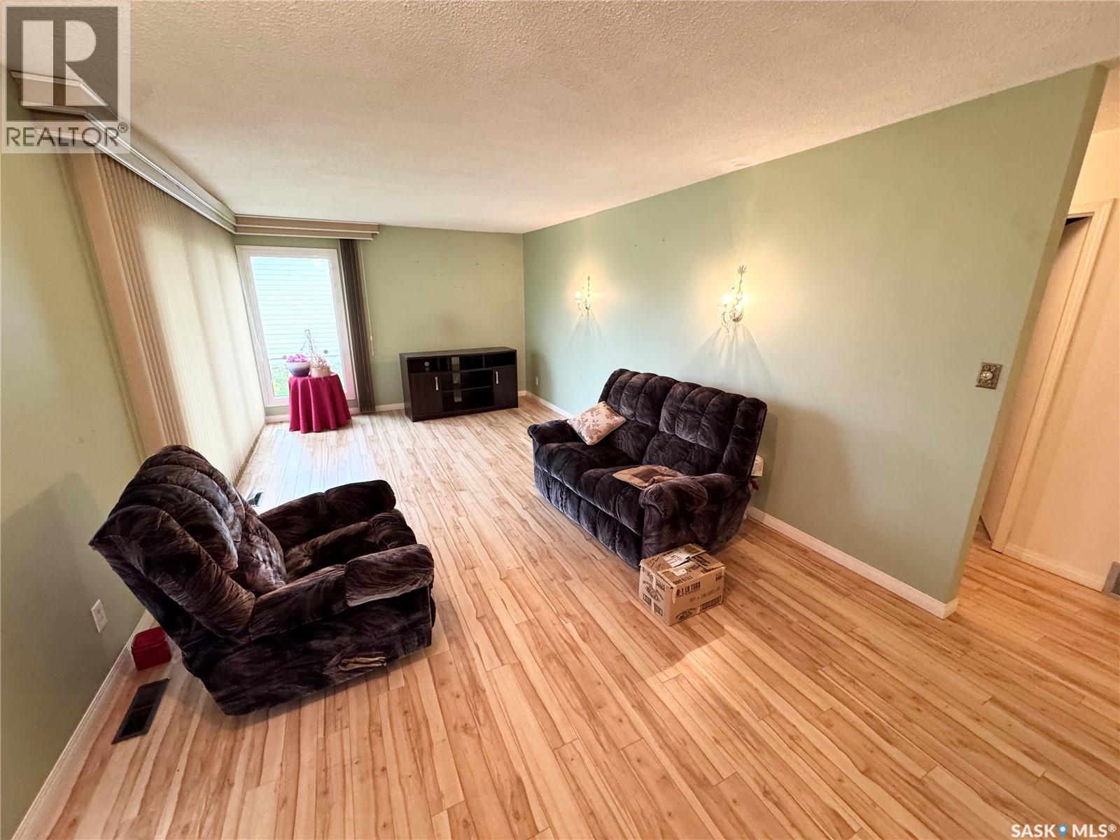 702 Portage AVENUE — photo 14