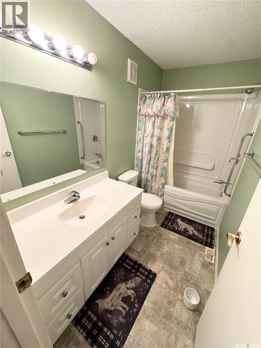 702 Portage AVENUE — photo 15