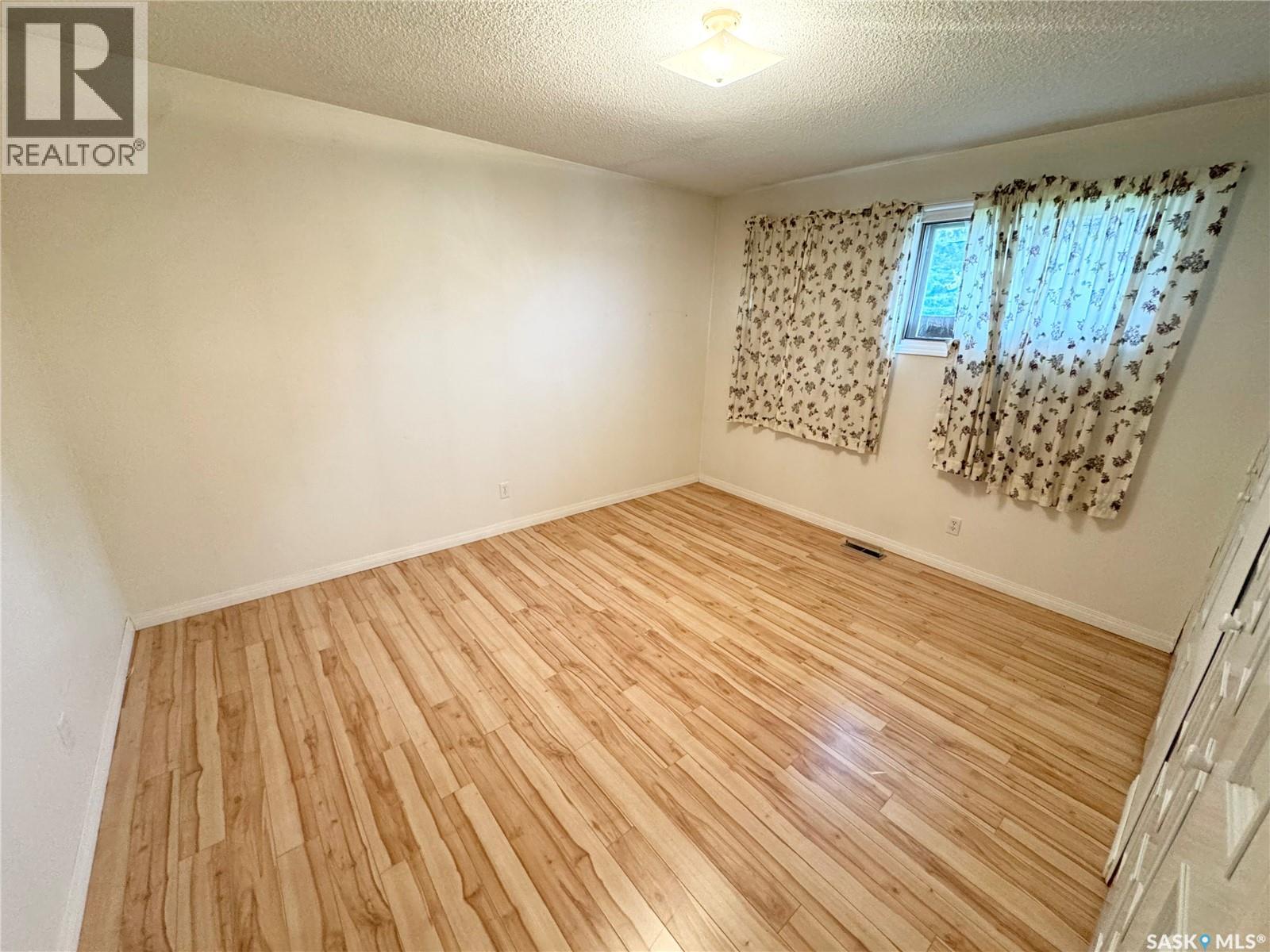702 Portage AVENUE — photo 17