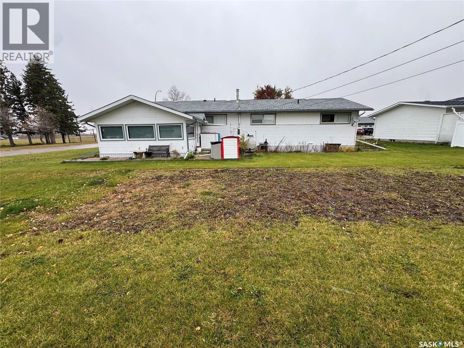 702 Portage AVENUE - 4