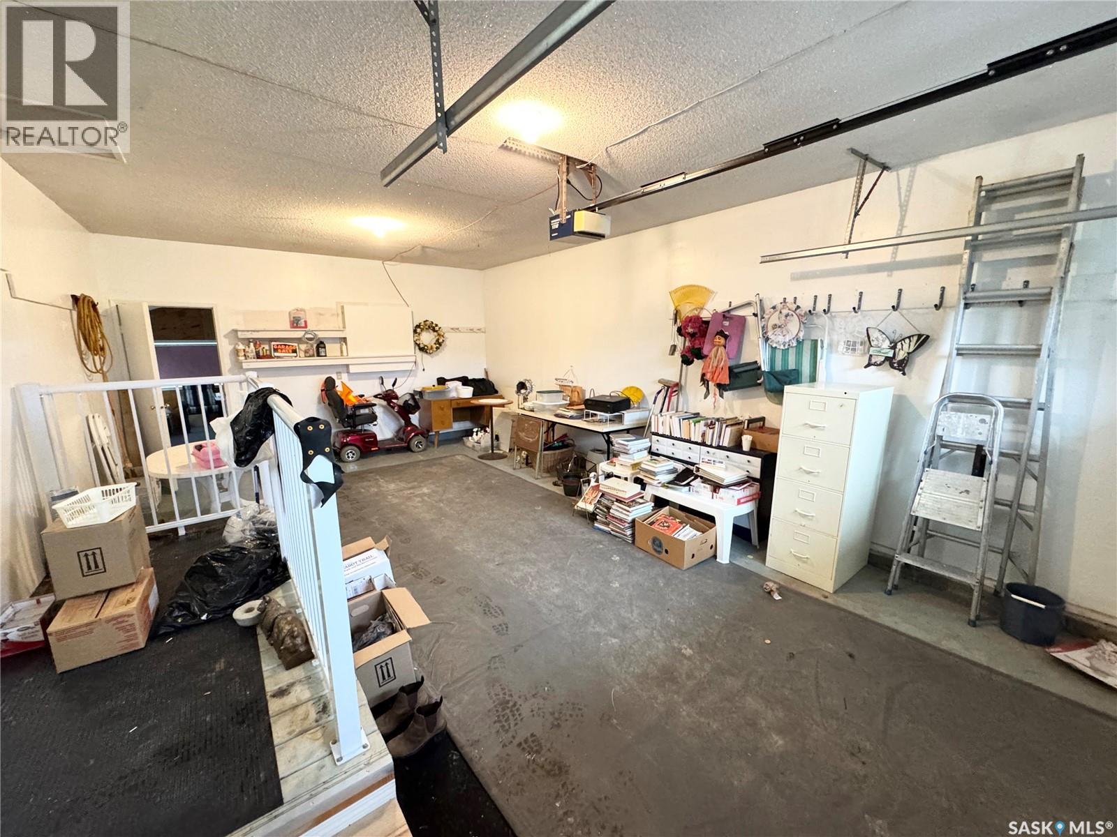702 Portage AVENUE - 7