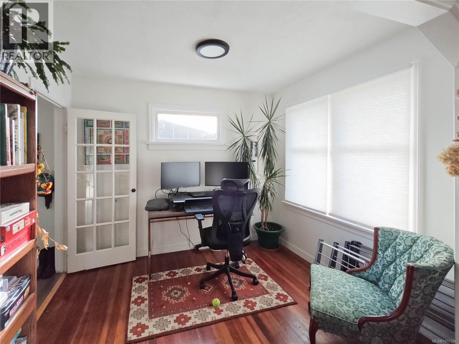  2819 Richmond Road, Saanich