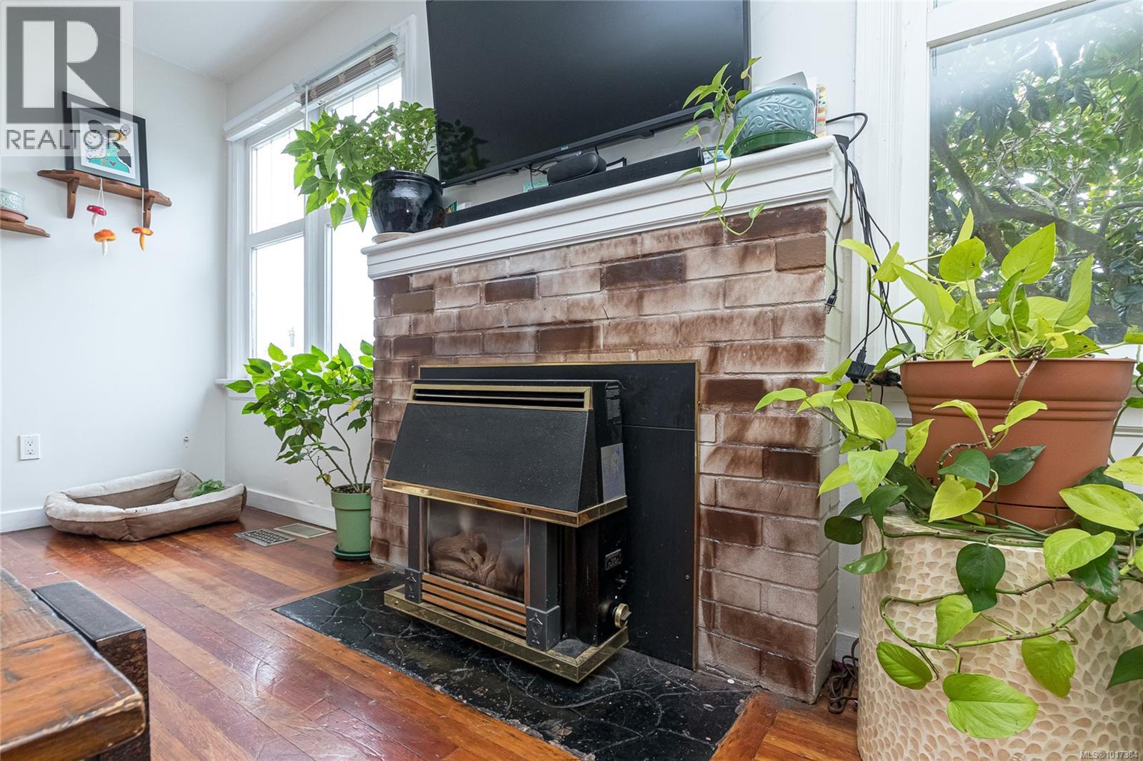  2819 Richmond Road, Saanich