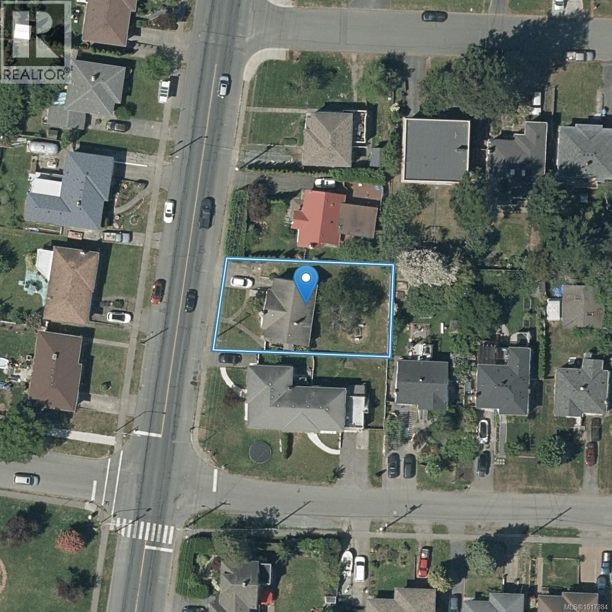  2819 Richmond Road, Saanich