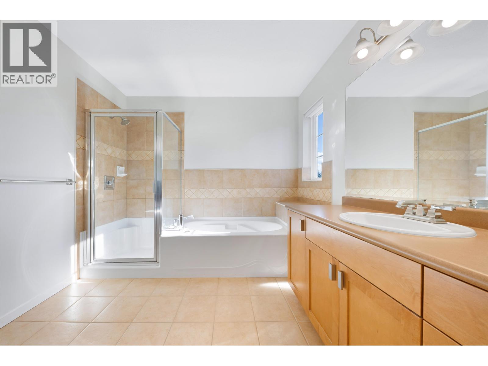 125 2200 PANORAMA DRIVE, Port Moody