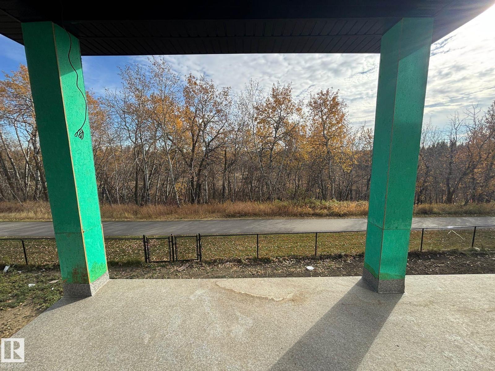 3083 158 ST SW, Edmonton