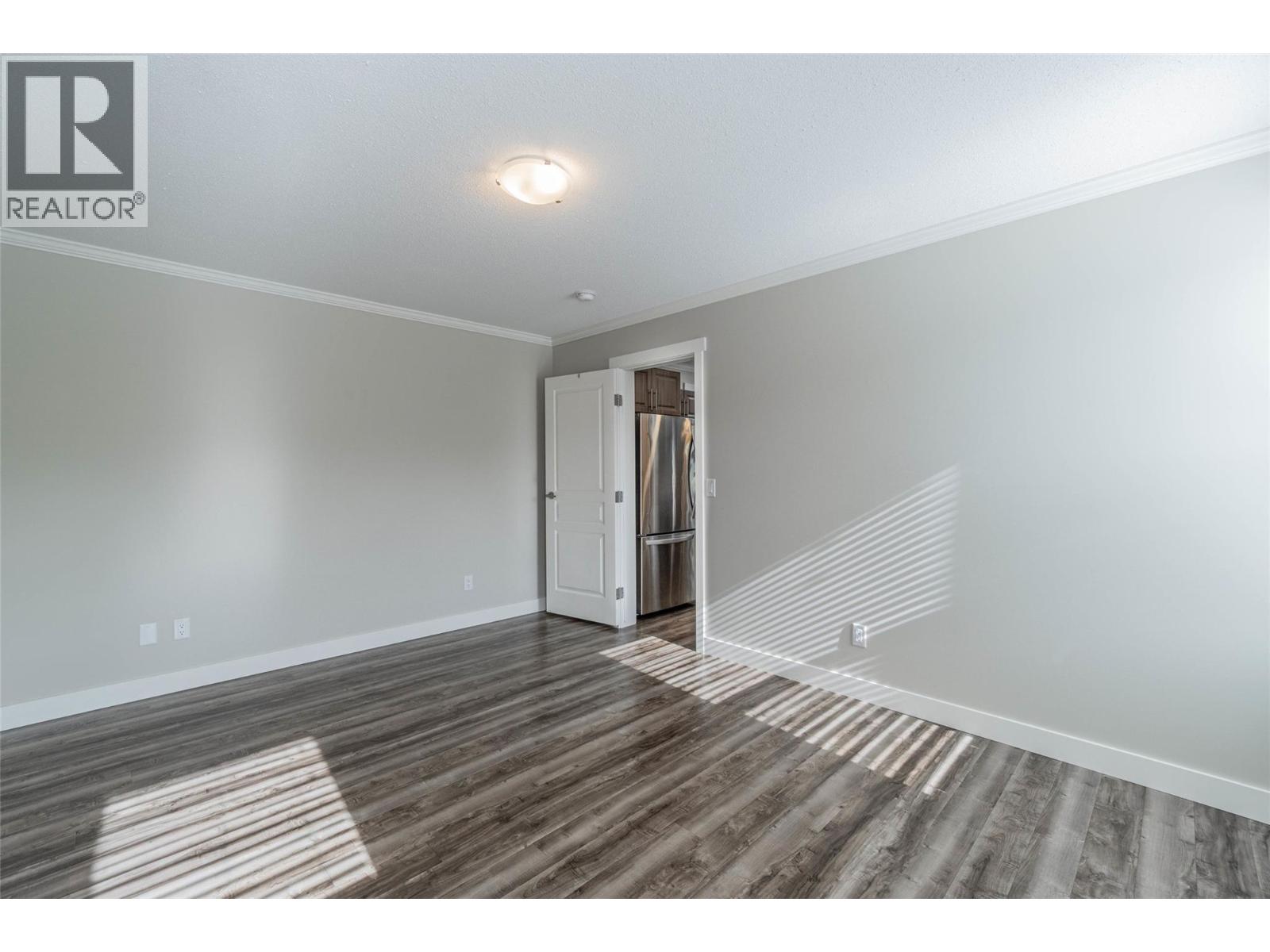 90 8598 HWY 97 Other, Oliver
