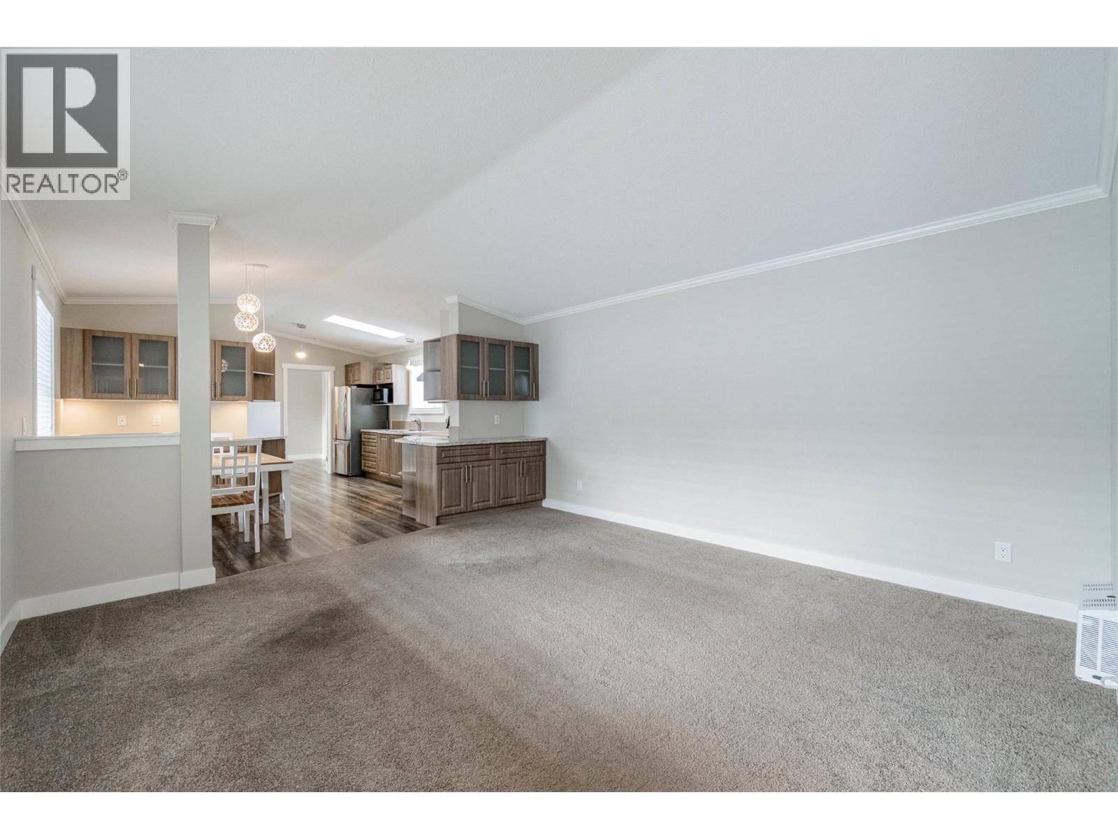 90 8598 HWY 97 Other, Oliver