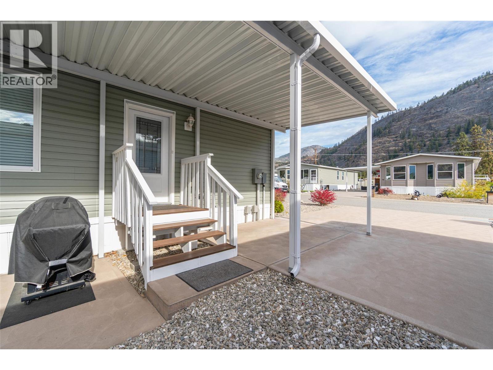 90 8598 HWY 97 Other, Oliver