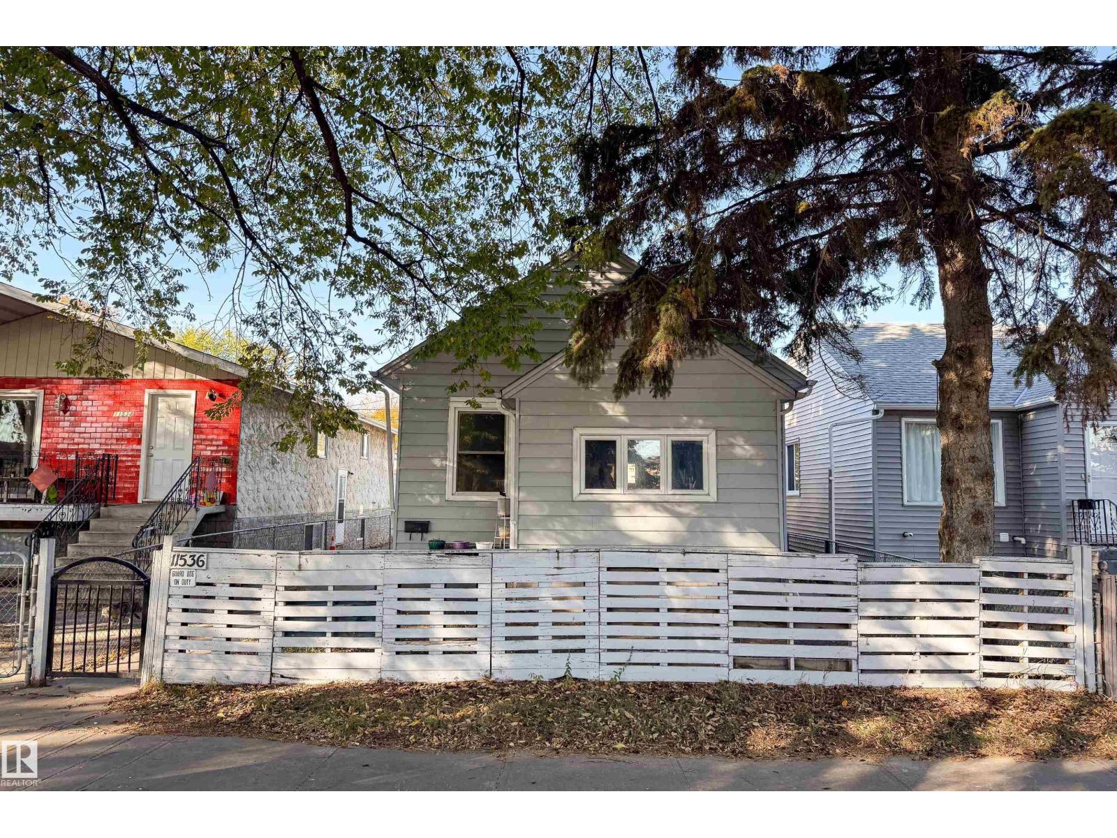 11536 83 ST NW, Edmonton