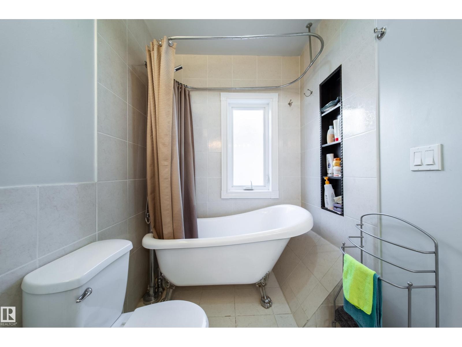 11536 83 ST NW, Edmonton