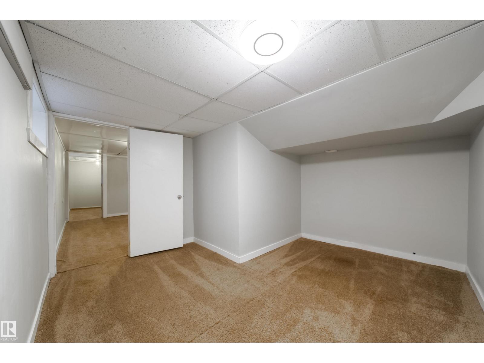 11536 83 ST NW, Edmonton