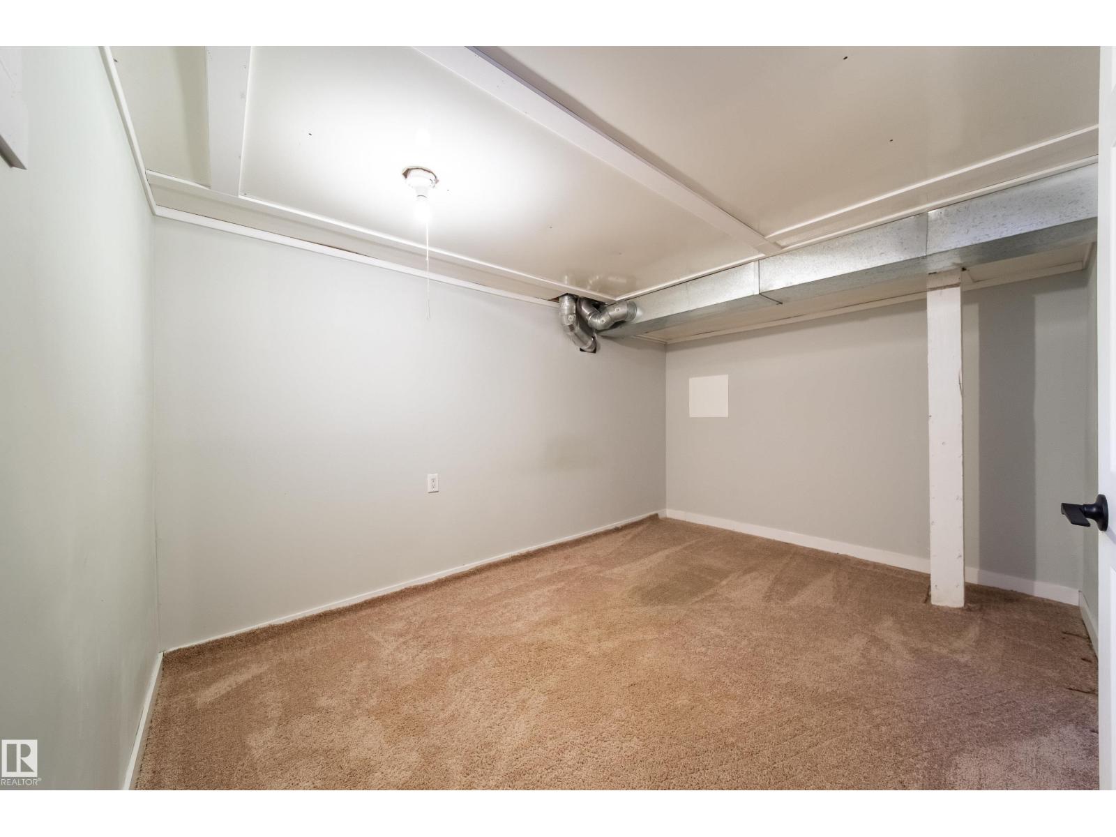 11536 83 ST NW, Edmonton